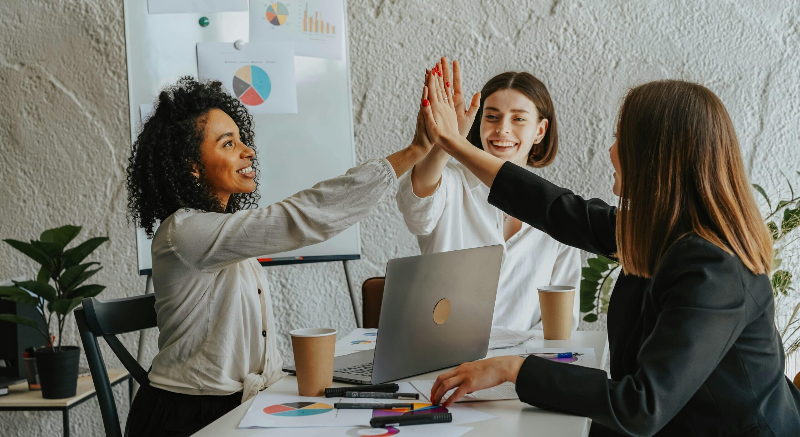 pexels-olia-danilevich-8145335-min